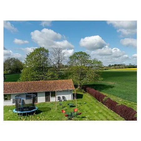 With 2 Bedrooms Hasselberg (Schleswig-Holstein)