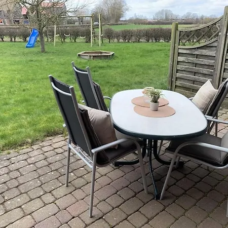 With 2 Bedrooms Σπίτι διακοπών Hasselberg (Schleswig-Holstein)
