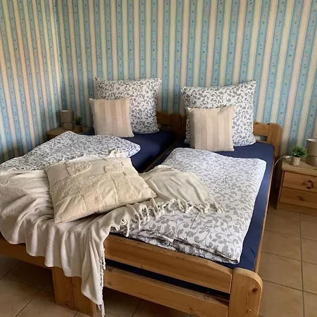 With 2 Bedrooms Σπίτι διακοπών